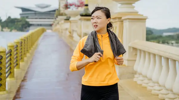 Athlete with tangled hair