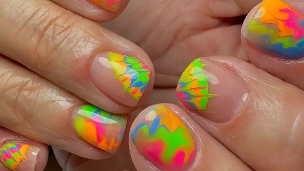 Neon tie-dye nails