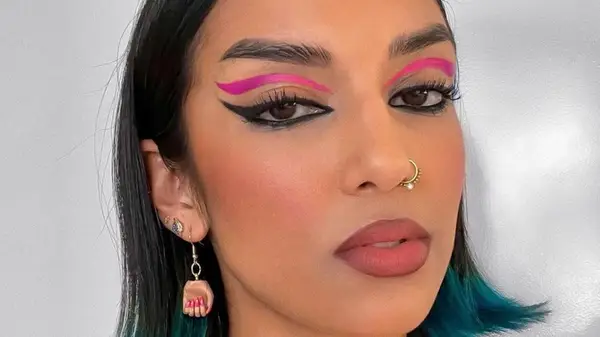 Come padroneggiare l'eyeliner galleggiante per look di trucco di livello successivo