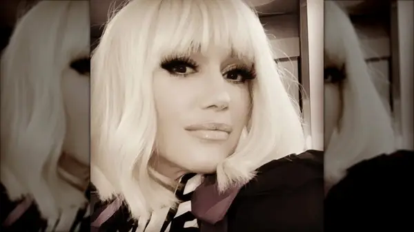 Gwen Stefani wearing a bob wig with bangs