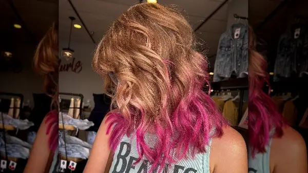 Person with pink hair hair tinsel