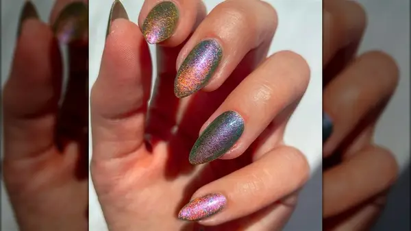 Multi-tone cashmere nails