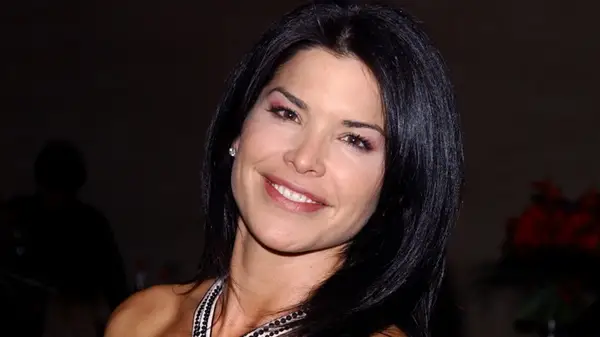 Lauren Sanchez Bezos wearing pink eyeshadow