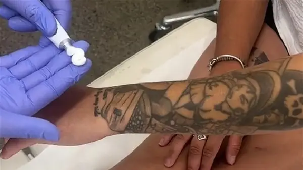 Arm sleeve tattoo gloves cream