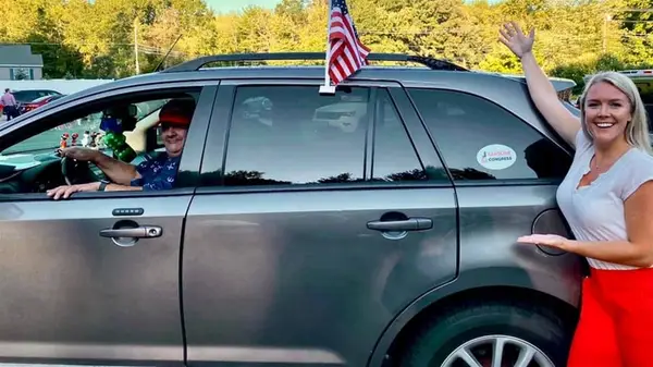 Karoline Leavitt with a pale inner arm