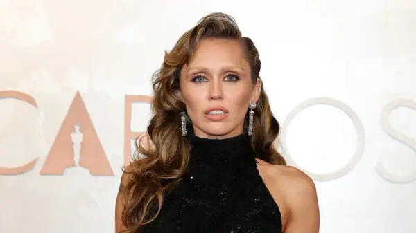 miley cyrus at the 97th annual oscars march 2025