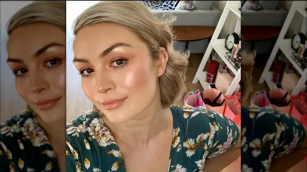 A woman on Instagram with peach gloss