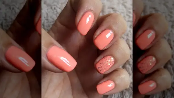 Coral nails on Instagram