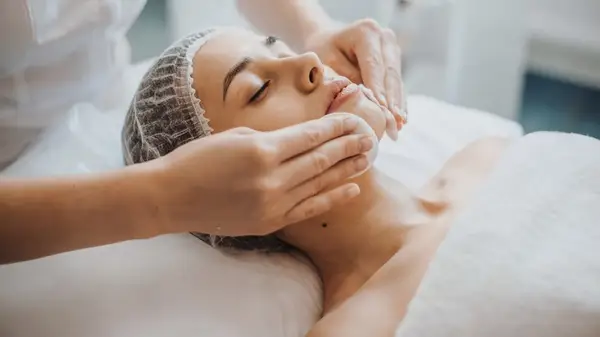 첫 번째 얼굴은 무섭습니다. 다음은 기대할 수있는 것입니다