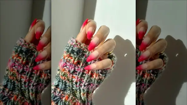 hot pink ombré lip gloss nails