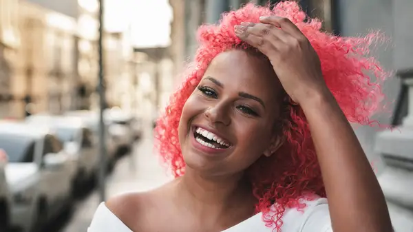woman with pink hair