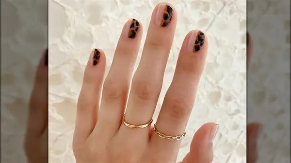 Half-tortoiseshell, half-milk bath manicure