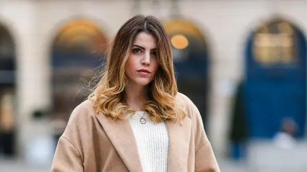 Chai Blonde è la tendenza del colore dei capelli caramellate per l'inverno 2024