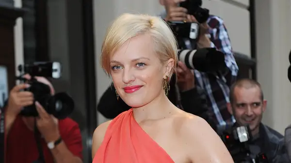 Elisabeth Moss at a red carpet event