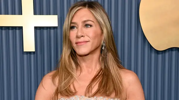 Transformación del cabello de Jennifer Aniston desde que terminaron los amigos