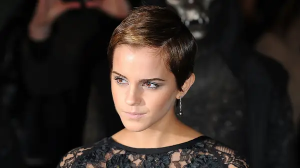 emma watson pixie cut