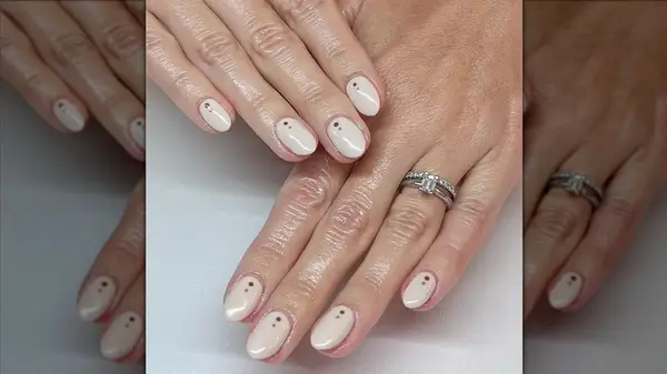 Brown nails with dots