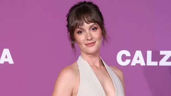 Leighton Meester vypadá téměř nepoznatelně bez jejího podpisu bruneta vlasy