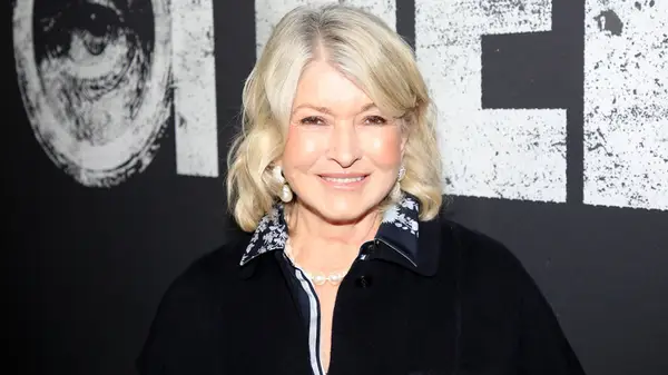 Martha Stewart é quase irreconhecível em linda foto de retrocesso