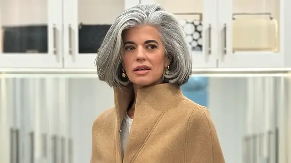 A woman with a layered bob
