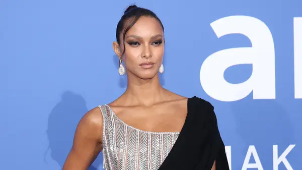 Lais Ribeiro at an event 