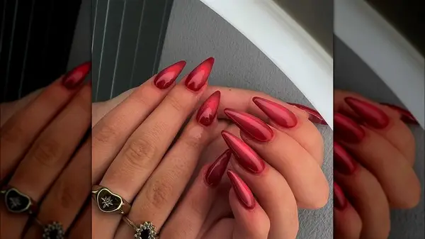 Ombre red nails