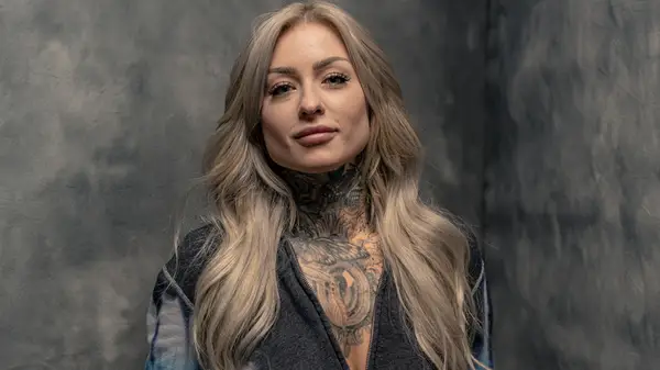 מה קרה לאמן הקעקועים ראיין אשלי ממאסטר הדיו?