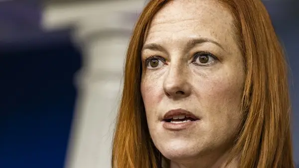 Jen Psaki wearing smudged, black eyeliner