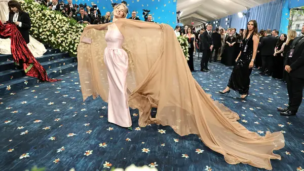 Maya Hawke at 2025 Met Gala