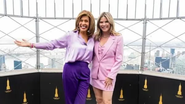 Jenna Bush Hager poses with friend and former 