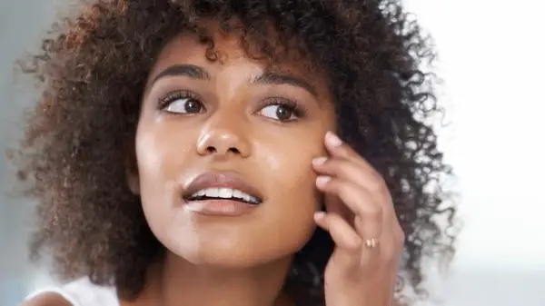 완고한 블랙 헤드를 방지하기위한 쉬운 팁