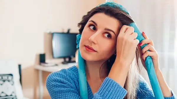 Probablemente estés envolviendo tus rizos sin calor mal, esta es la mejor técnica