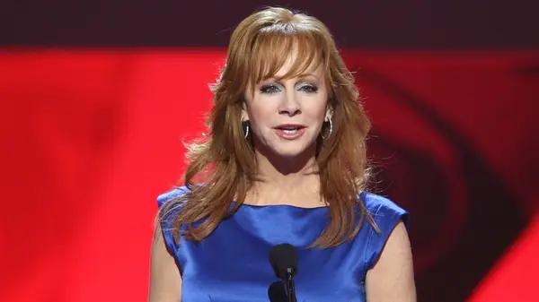Reba McEntire speaking
