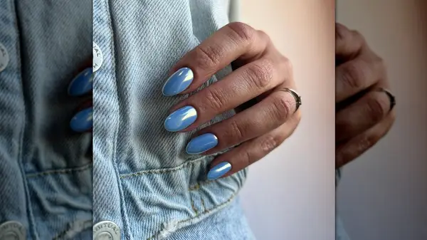 Blue chrome manicure