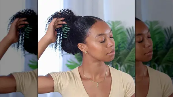 Woman wearing a claw clip