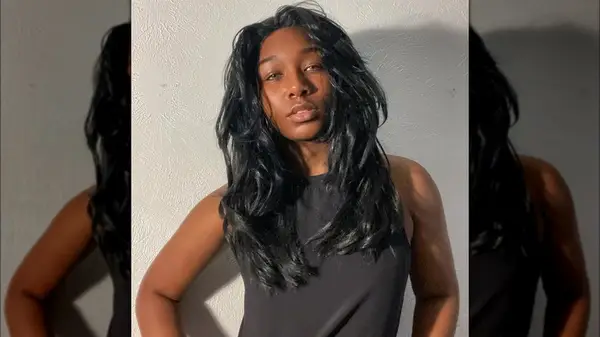 Woman with wolf cut hair