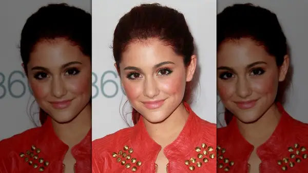 Ariana Grande with heavy blush in 2010