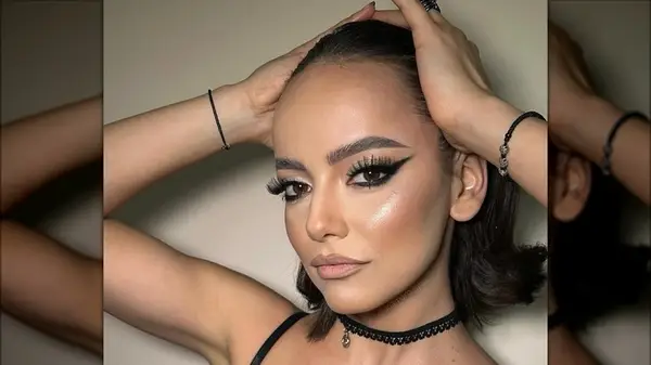 Woman with dark eyeliner 