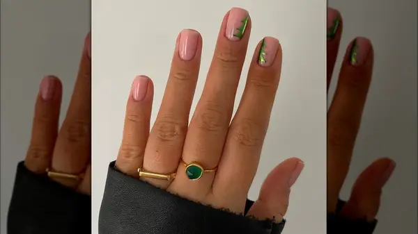 Metallic Christmas tree nails