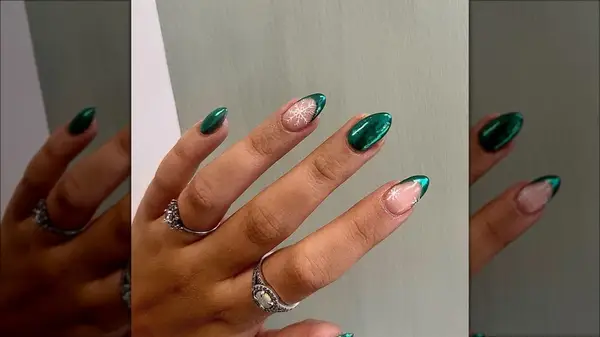 Green snowflake nails