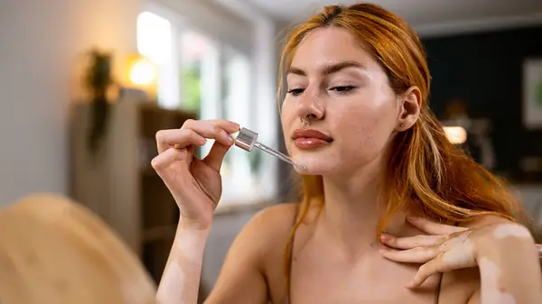 מהי רזברטרול ואיך זה יכול לשדרג את שגרת טיפוח העור שלך?