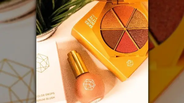 Em Cosmetics blush and eyeshadow