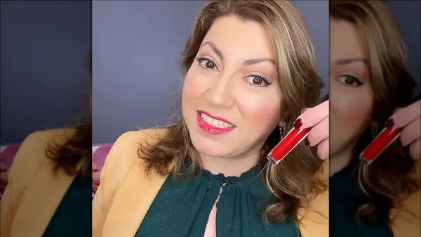 Woman wearing red ligloss