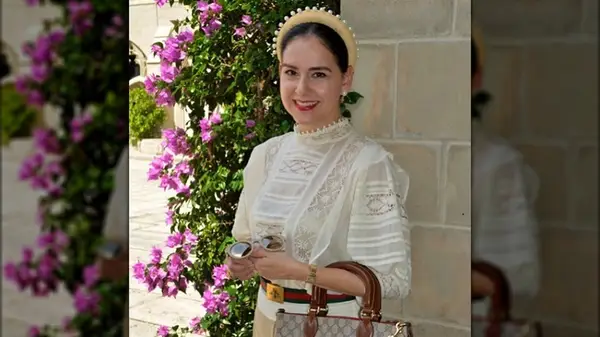 Woman in a large headband