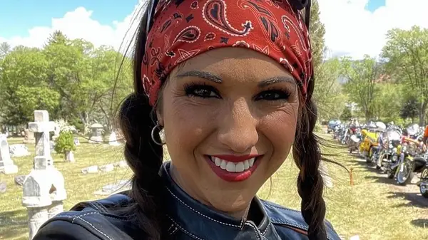 Lauren Boebert talking a selfie