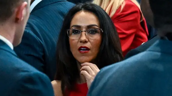 Lauren Boebert wearing dark foundation