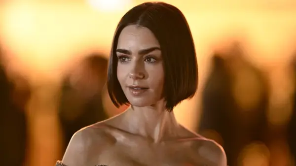 5 berømtheder, der omfavner den buskede pande -trend