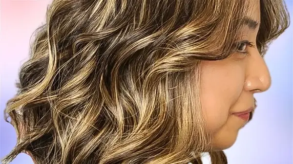 ¿Son dimensionales destacados el secreto del cabello de aspecto más completo?
