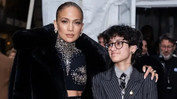 Jennifer Lopez with Emme Muniz