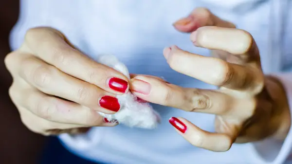 Removing nail polish 